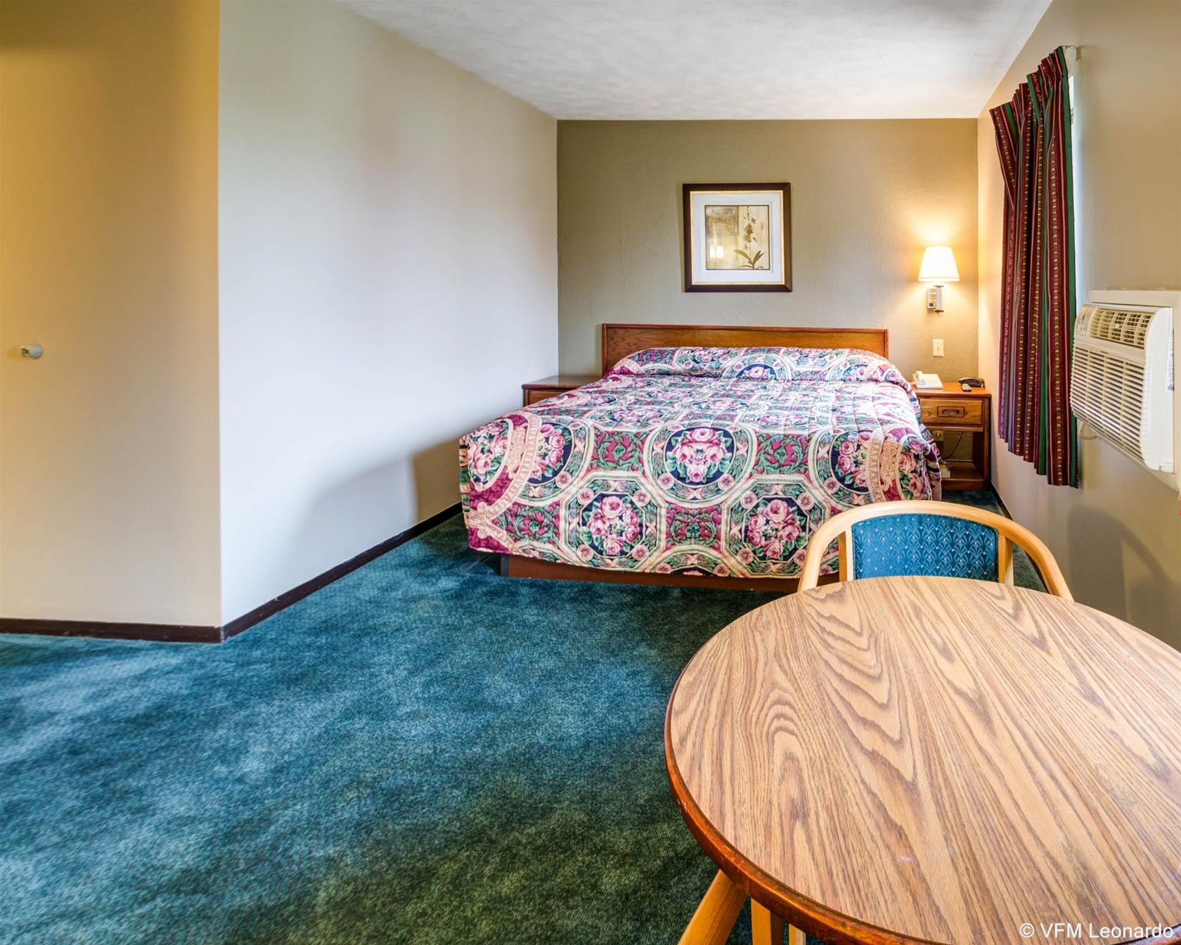 Red Lion Inn & Suites Olathe Kansas City Exterior foto