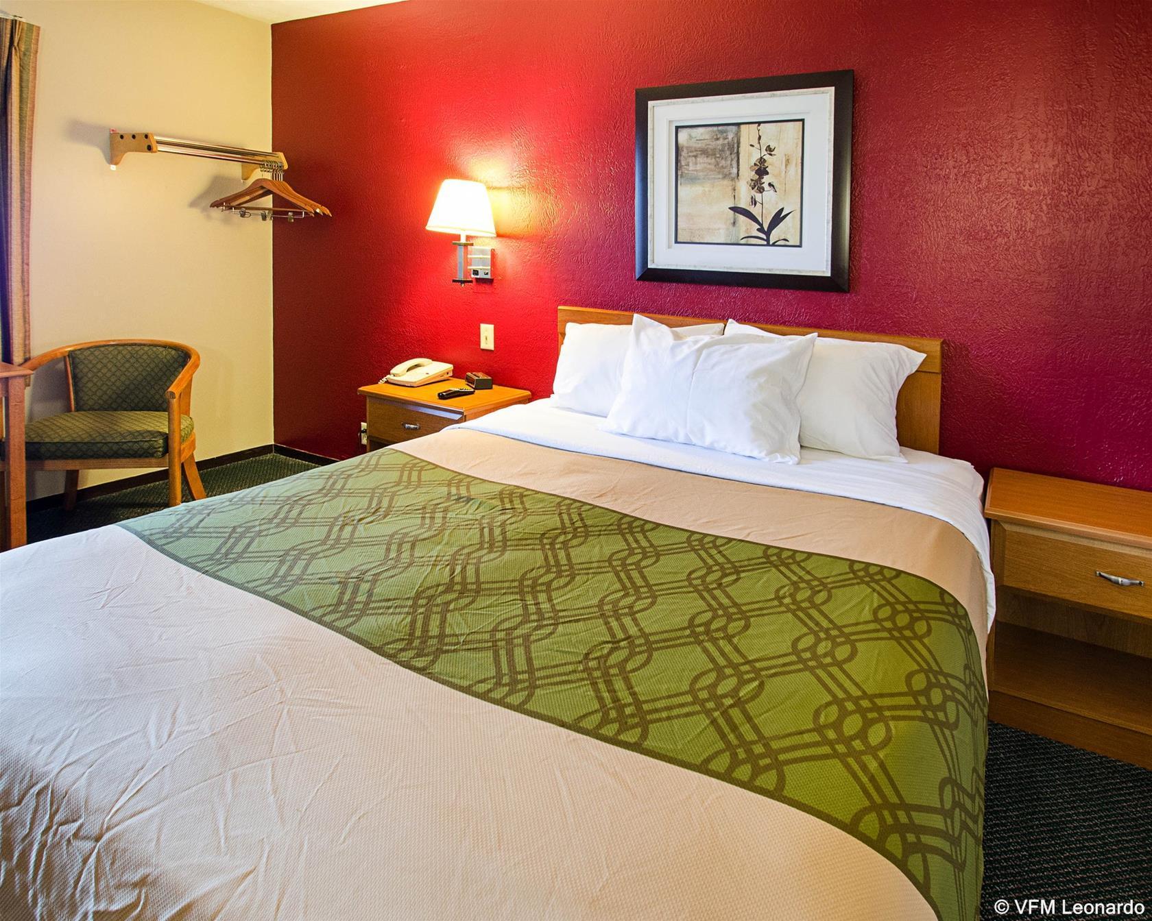 Red Lion Inn & Suites Olathe Kansas City Exterior foto