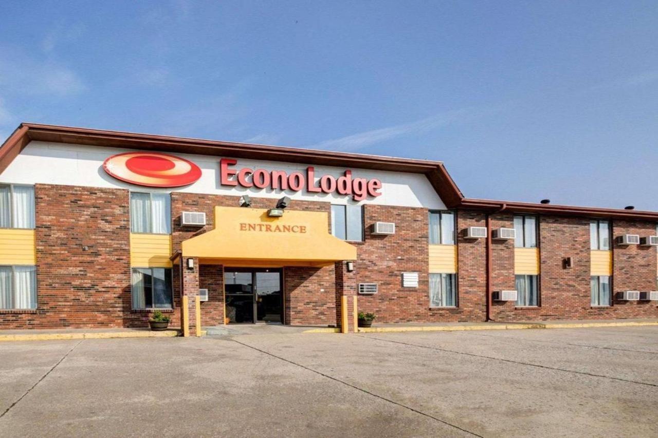 Red Lion Inn & Suites Olathe Kansas City Exterior foto